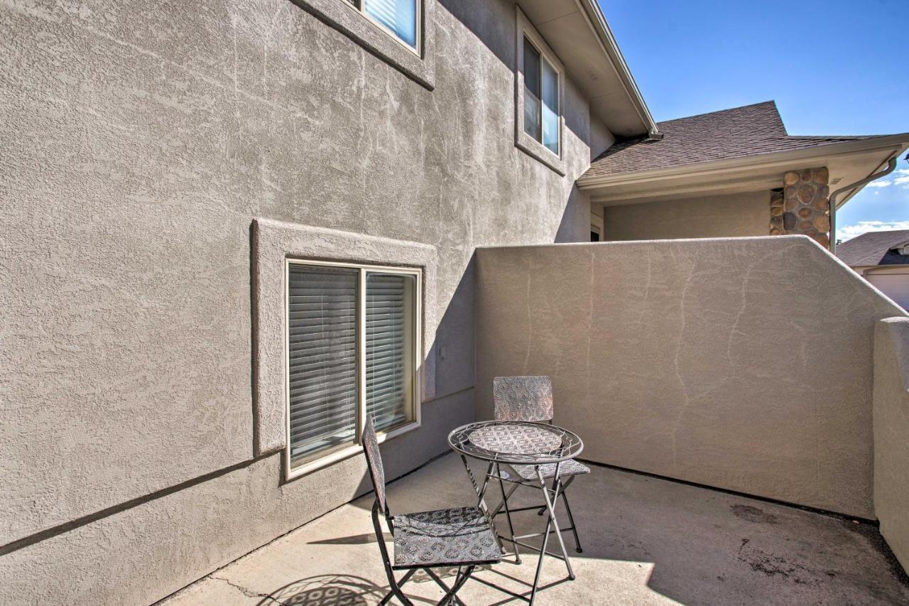 Pet-Friendly Grand Junction Townhome With Yard! Exterior foto