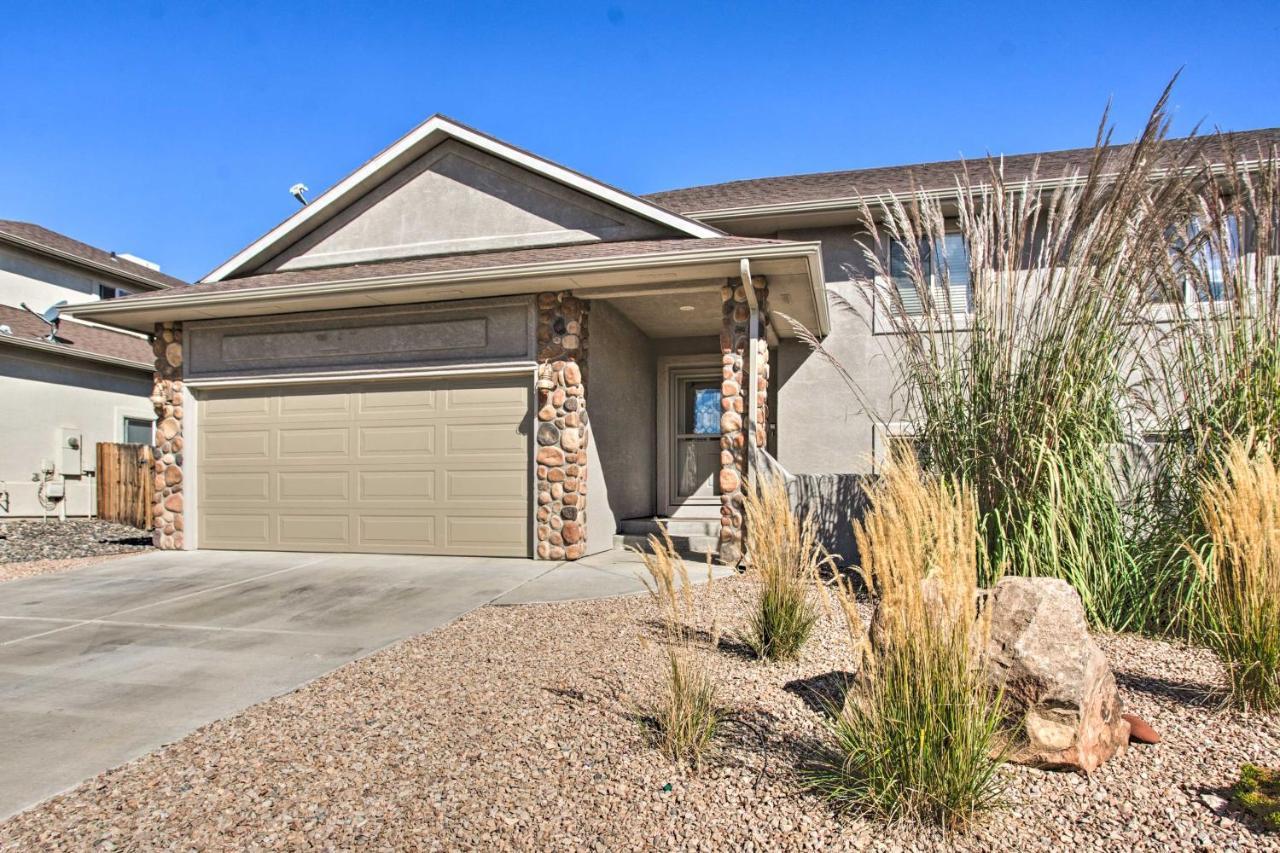 Pet-Friendly Grand Junction Townhome With Yard! Exterior foto